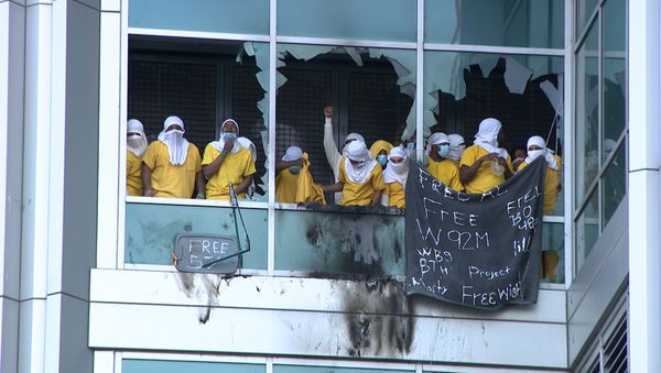 Photo of St. Louis City Justice Center inmates riot posted on Twitter on February 6, 2021 - Sputnik International