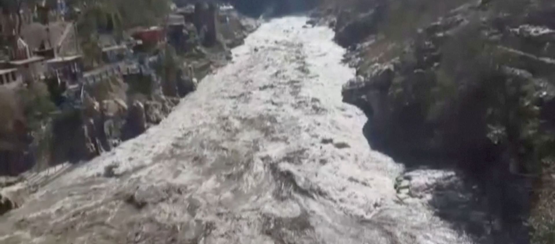 General view during a flood in Chamoli, Uttarakhand, India February 7, 2021 in this still image obtained from a video. General view during a flood in Chamoli, Uttarakhand, India February 7, 2021 in this still image obtained from a video. - Sputnik International, 1920, 07.02.2021