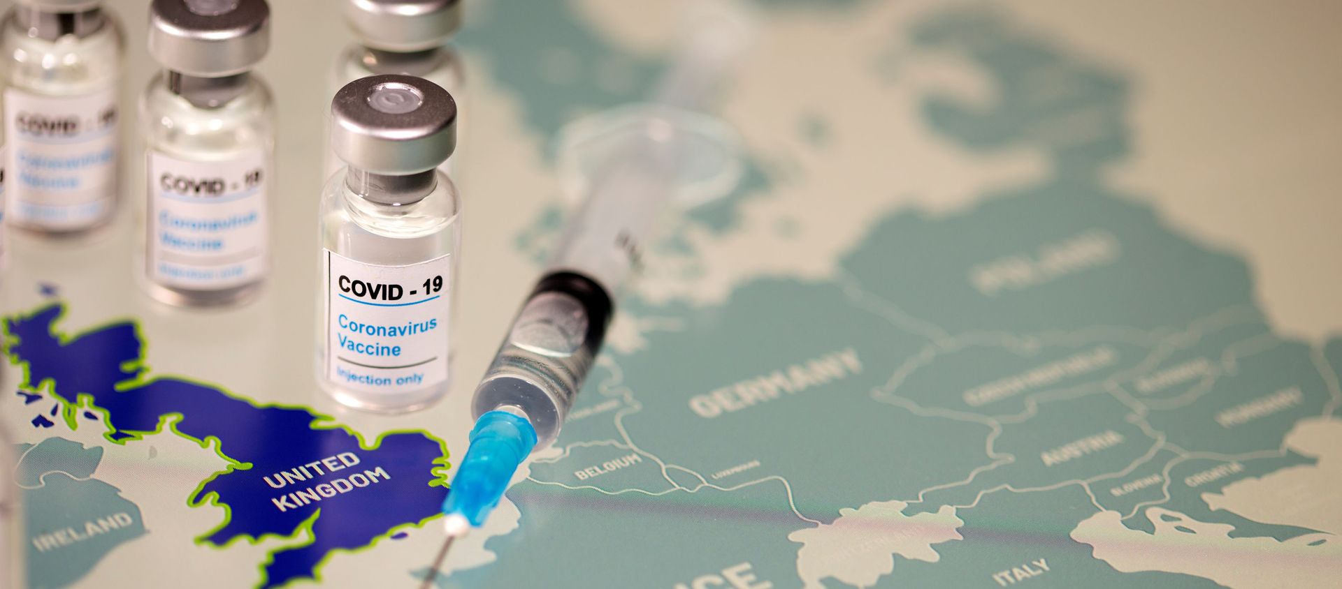FILE PHOTO: Vials labelled COVID-19 Coronavirus-Vaccine and medical syringe are placed on the European Union map in this picture illustration taken December 2, 2020. REUTERS/Dado Ruvic/Illustration/File Photo - Sputnik International, 1920, 02.03.2021