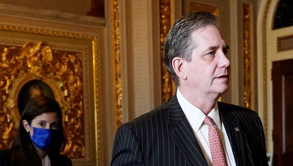 Bruce Castor Jr., lawyer for former President Donald Trump (not pictured) arrives for the second impeachment trial of Trump in the Senate, at the Capitol in Washington, U.S., February 9, 2021 - Sputnik International