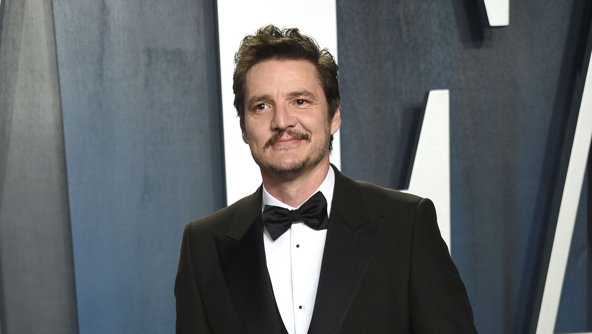 FILE - Pedro Pascal arrives at the Vanity Fair Oscar Party on Feb. 9, 2020, in Beverly Hills, Calif. Pascal is having a big December, with the second season of the wildly popular Star Wars spinoff “The Mandalorian” having just concluded on Disney Plus and a major role as the villain in “Wonder Woman 1984,” which debuts in theaters and on HBO Max on Christmas Day. FILE - Pedro Pascal arrives at the Vanity Fair Oscar Party on Feb. 9, 2020, in Beverly Hills, Calif. Pascal is having a big December, with the second season of the wildly popular Star Wars spinoff “The Mandalorian” having just concluded on Disney Plus and a major role as the villain in “Wonder Woman 1984,” which debuts in theaters and on HBO Max on Christmas Day. - Sputnik International, 1920, 11.02.2021