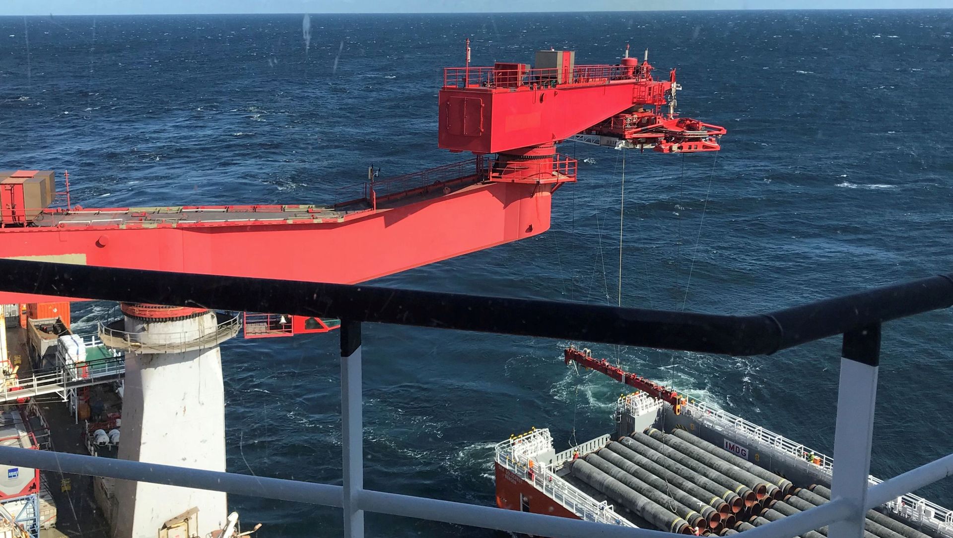 Allseas' deep sea pipe laying ship Solitaire lays pipes for the Nord Stream 2 pipeline in the Baltic Sea, September 13, 2019 Allseas' deep sea pipe laying ship Solitaire lays pipes for the Nord Stream 2 pipeline in the Baltic Sea, September 13, 2019 - Sputnik International, 1920, 13.02.2021