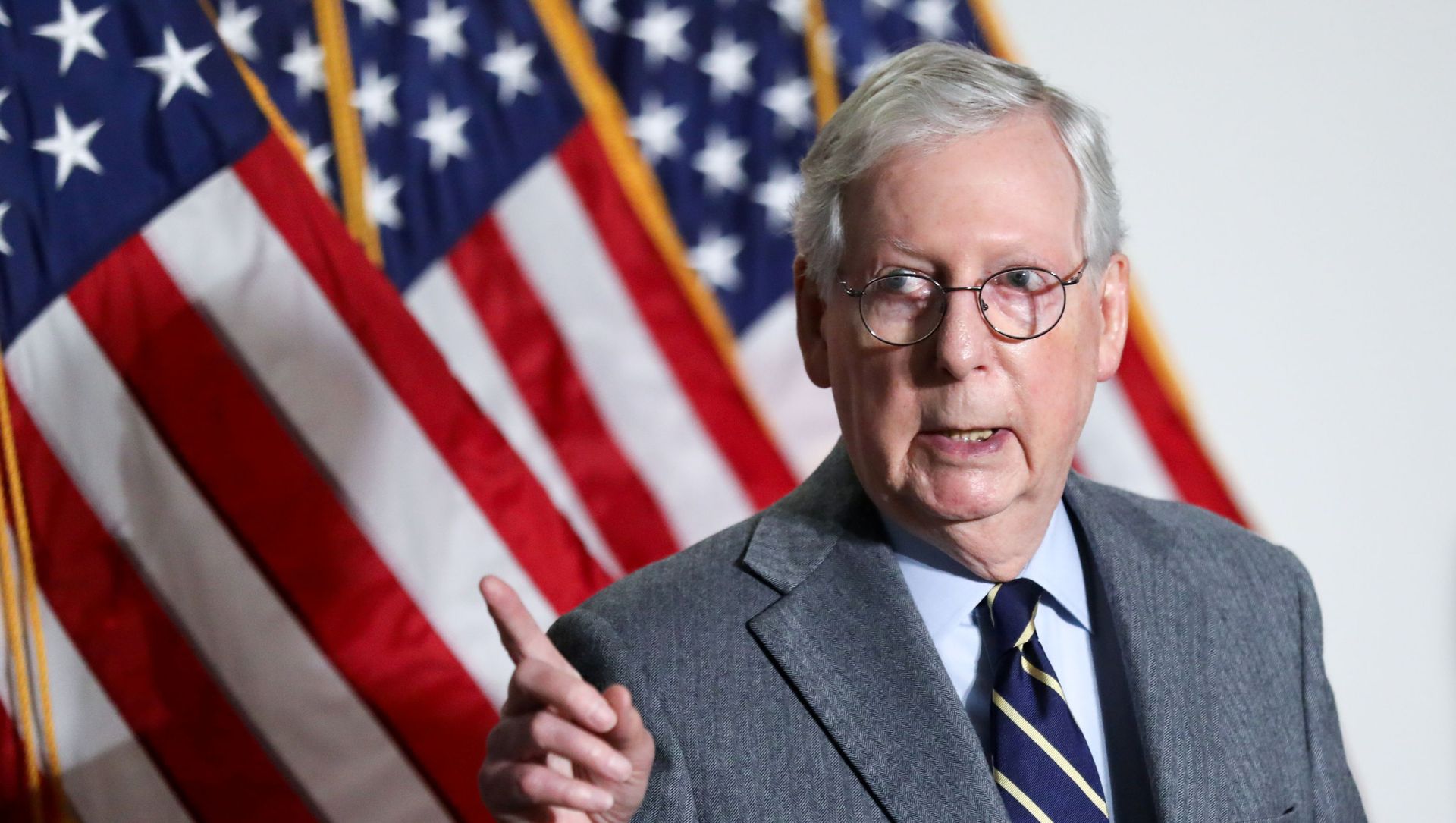 U.S. Senate Minority Leader Mitch McConnell (R-KY) speaks to reporters after the weekly Republican caucus policy luncheon on Capitol Hill in Washington, U.S., January 26, 2021. U.S. Senate Minority Leader Mitch McConnell (R-KY) speaks to reporters after the weekly Republican caucus policy luncheon on Capitol Hill in Washington, U.S., January 26, 2021. - Sputnik International, 1920, 26.02.2021