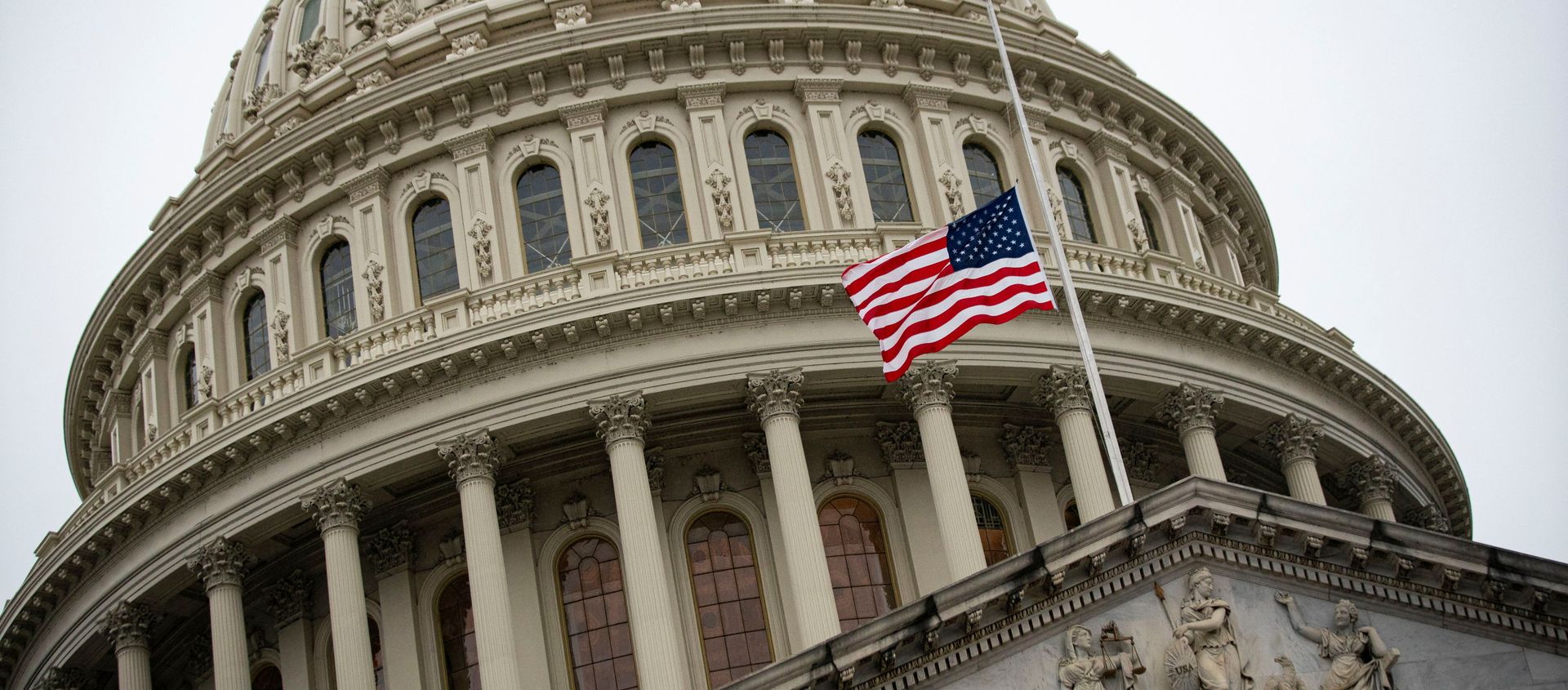 The American flag flies at half staff at the U.S. Capitol Building on the fifth day of the impeachment trial of former U.S. President Donald Trump, on charges of inciting the deadly attack on the U.S. Capitol, in Washington, U.S., February 13, 2021. The American flag flies at half staff at the U.S. Capitol Building on the fifth day of the impeachment trial of former U.S. President Donald Trump, on charges of inciting the deadly attack on the U.S. Capitol, in Washington, U.S., February 13, 2021. - Sputnik International, 1920, 13.02.2021