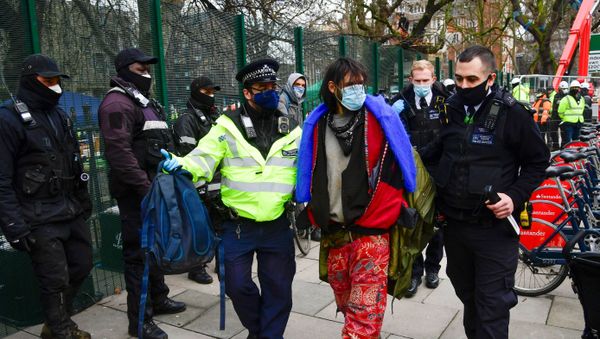 Extinction Rebellion activists protest against the HS2 high-speed railway in London - Sputnik International