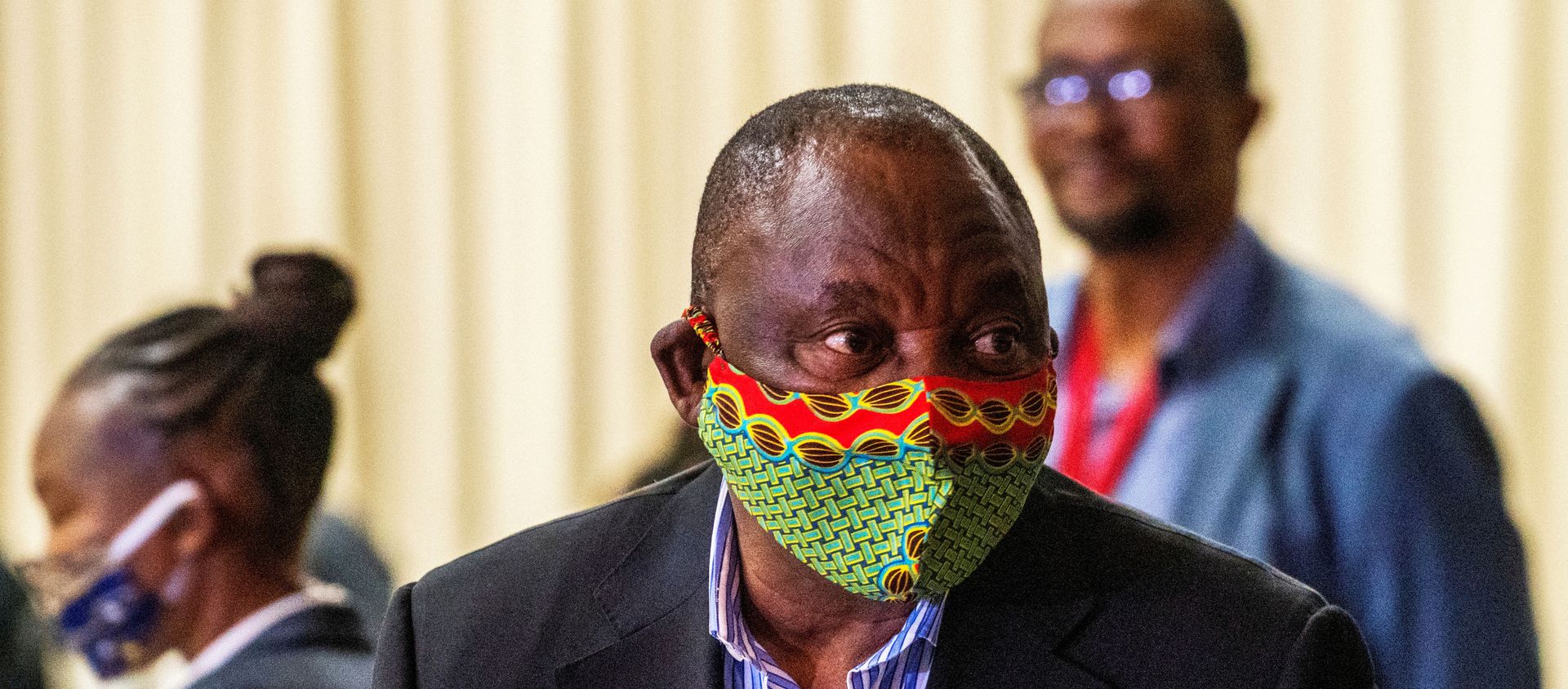 FILE PHOTO: South African President Cyril Ramaphosa visits the coronavirus disease (COVID-19) treatment facilities in Johannesburg FILE PHOTO: South African President Cyril Ramaphosa visits the coronavirus disease (COVID-19) treatment facilities in Johannesburg - Sputnik International, 1920, 15.02.2021