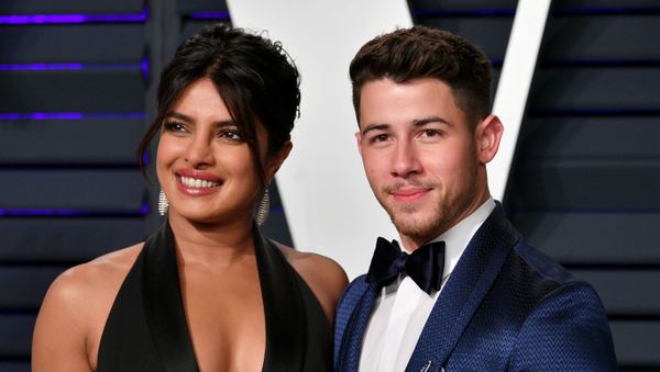 BEVERLY HILLS, CA - FEBRUARY 24: Priyanka Chopra (L) and Nick Jonas attend the 2019 Vanity Fair Oscar Party hosted by Radhika Jones at Wallis Annenberg Center for the Performing Arts on February 24, 2019 in Beverly Hills, California.  - Sputnik International
