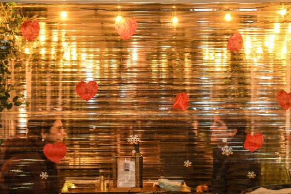 Love in the Time of COVID: How Valentine's Day Was Celebrated in the US - Sputnik International