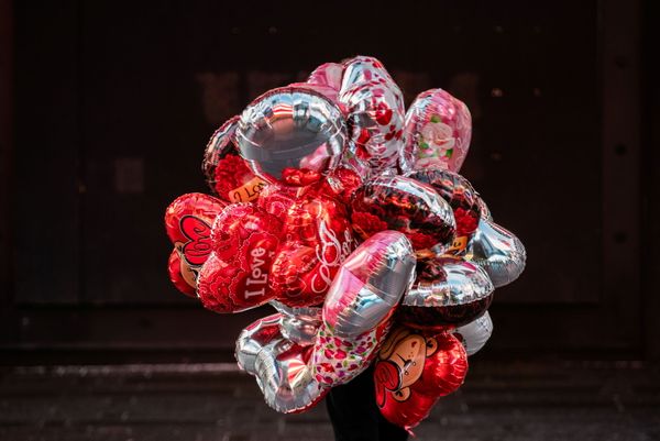 Love in the Time of COVID: How Valentine's Day Was Celebrated in the US - Sputnik International