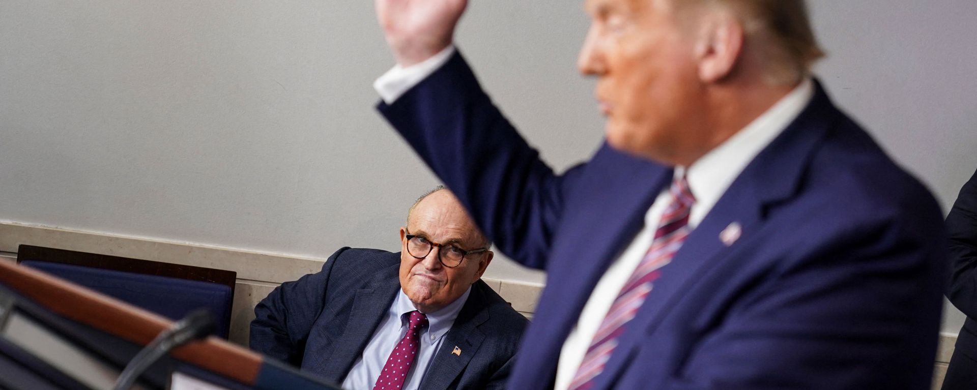 Former New York Mayor Rudy Giuliani listens as U.S. President Donald Trump speaks during a news conference in the Briefing Room of the White House on September 27, 2020 in Washington, DC. Former New York Mayor Rudy Giuliani listens as U.S. President Donald Trump speaks during a news conference in the Briefing Room of the White House on September 27, 2020 in Washington, DC. - Sputnik International, 1920, 18.01.2022