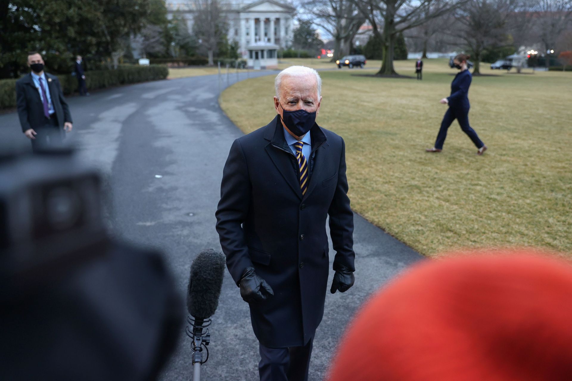 ‘And Here You Are, Talking About Him’: Netizens Weigh in on Biden Being 'Tired of Trump' ‘And Here You Are, Talking About Him’: Netizens Weigh in on Biden Being 'Tired of Trump' - Sputnik International, 1920, 17.02.2021