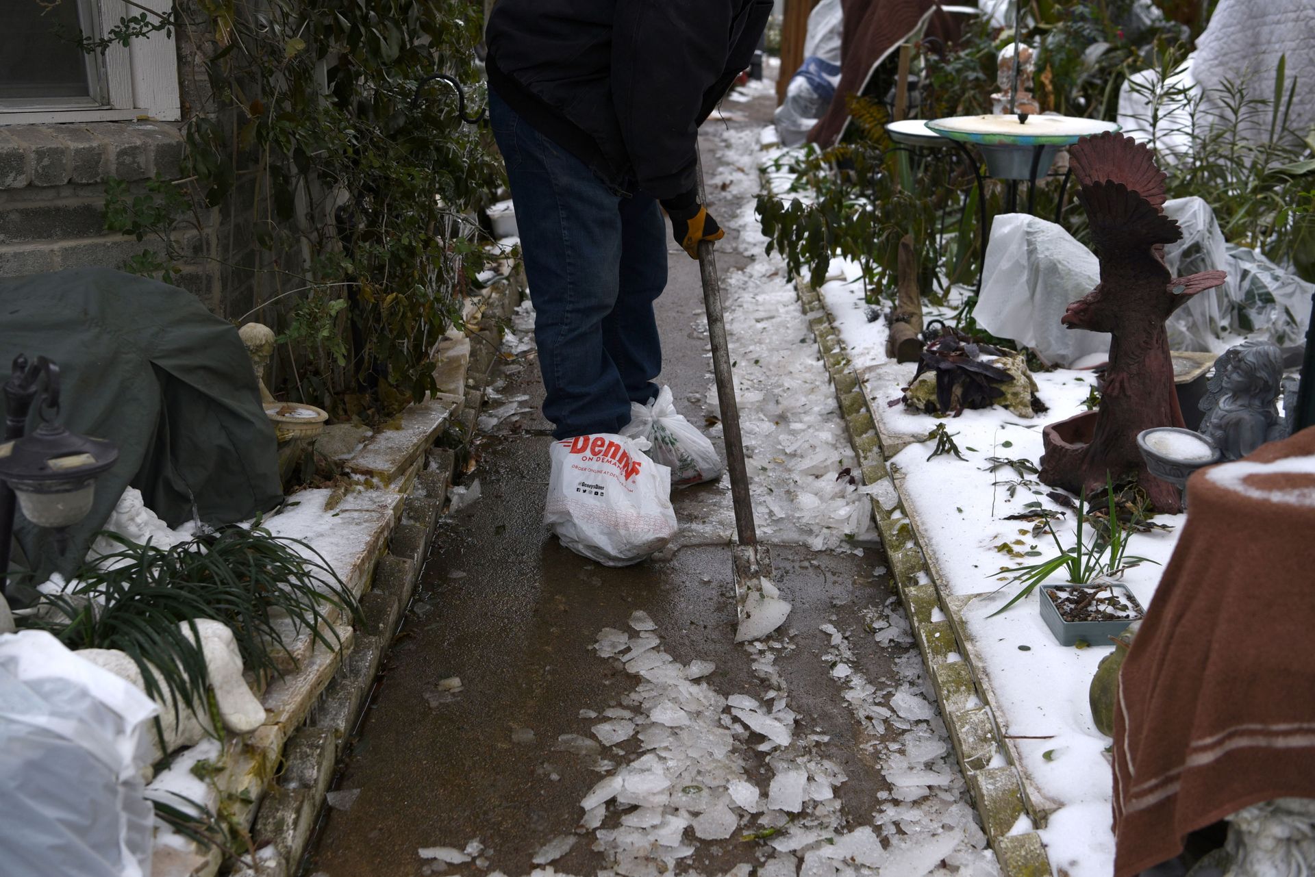 Texas Residents Share Stories of Withstanding Snow 'Armageddon' - Sputnik International, 1920, 17.02.2021