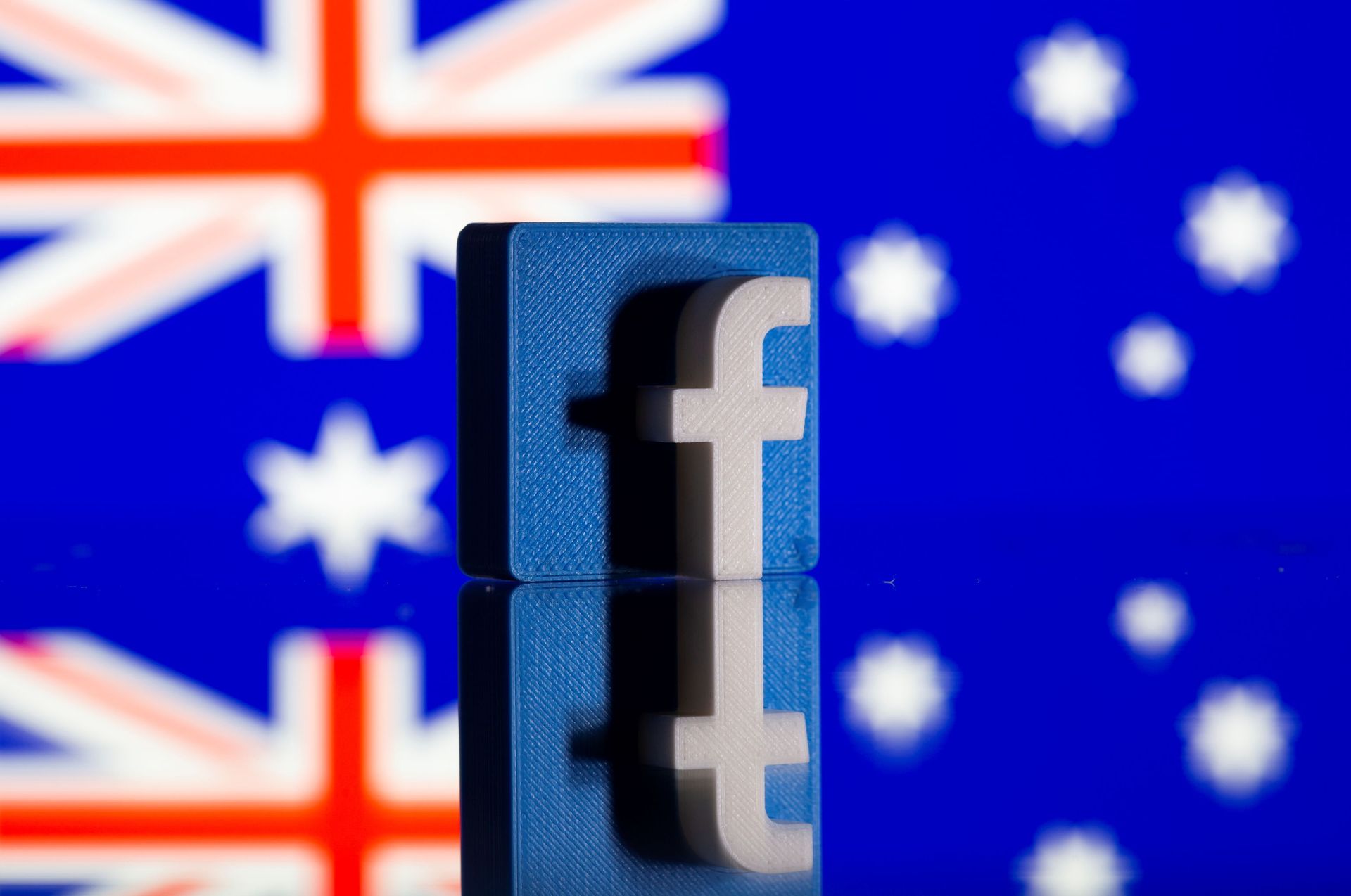 Facebook Wins a Battle with Aussies But May Lose the War in Long-Term, Observers Say Facebook Wins a Battle with Aussies But May Lose the War in Long-Term, Observers Say - Sputnik International, 1920, 23.02.2021