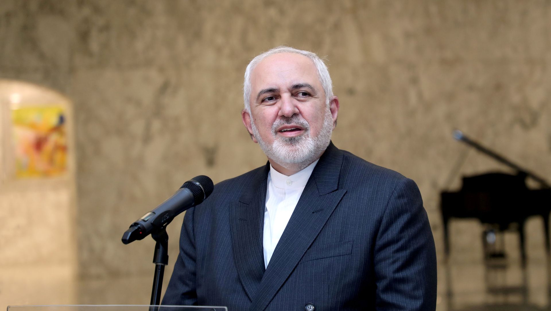 Iran's Foreign Minister Mohammad Javad Zarif speaks at the presidential palace in Baabda, Lebanon August 14, 2020. Iran's Foreign Minister Mohammad Javad Zarif speaks at the presidential palace in Baabda, Lebanon August 14, 2020. - Sputnik International, 1920, 20.02.2021