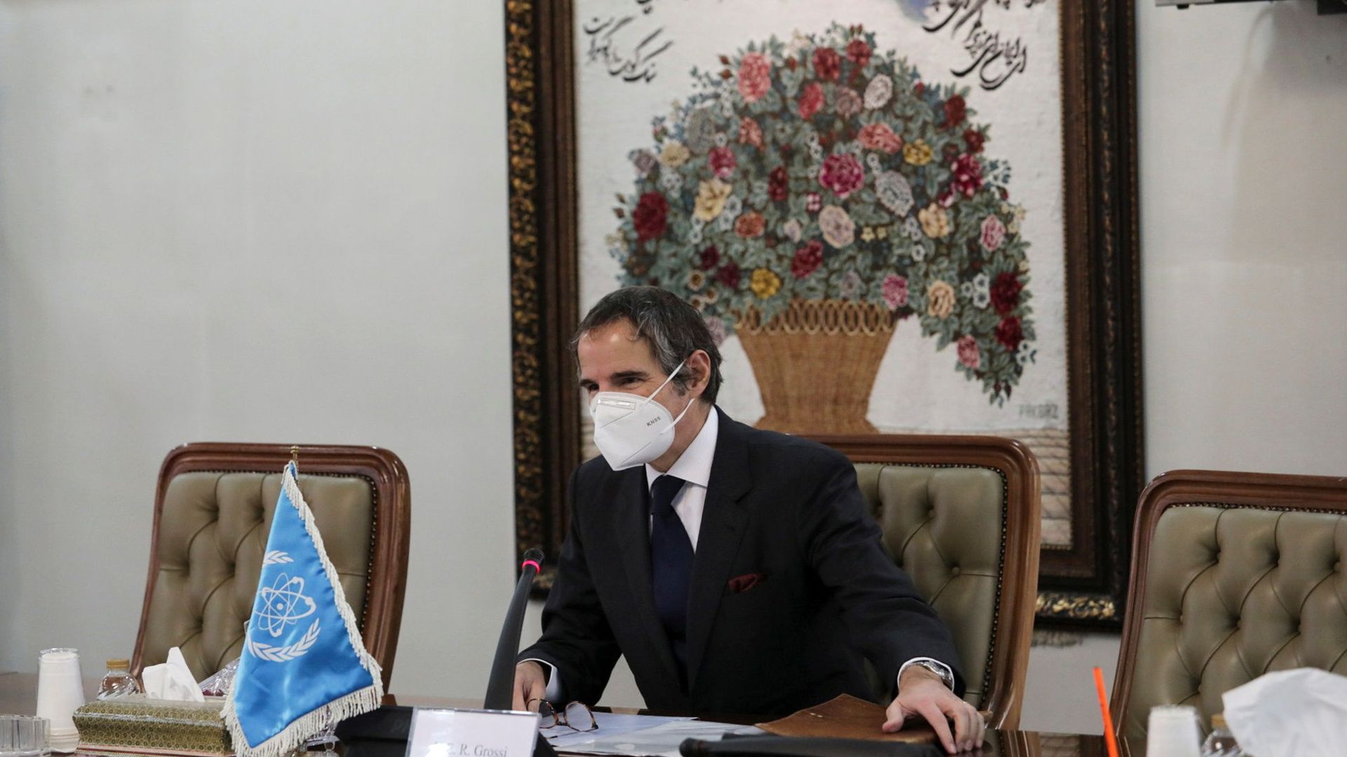 International Atomic Energy Agency (IAEA) Director General Rafael Grossi wears a mask during a meeting with head of Iran's Atomic Energy Organization Ali-Akbar Salehi, in Tehran, Iran February 21, 2021. International Atomic Energy Agency (IAEA) Director General Rafael Grossi wears a mask during a meeting with head of Iran's Atomic Energy Organization Ali-Akbar Salehi, in Tehran, Iran February 21, 2021. - Sputnik International, 1920, 21.02.2021