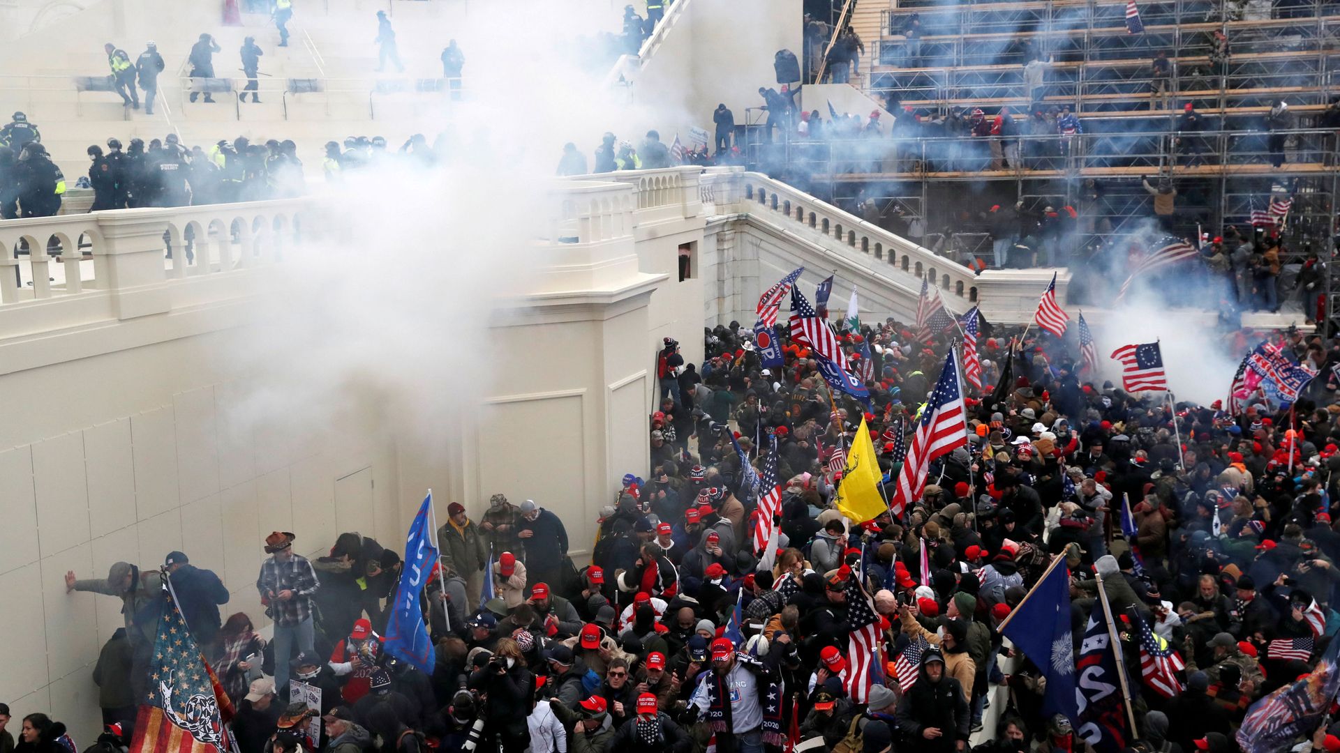 Police release tear gas into a crowd of pro-Trump protesters during clashes at a rally to contest the certification of the 2020 U.S. presidential election results by the U.S. Congress, at the U.S. Capitol Building in Washington, U.S, January 6, 2021. Police release tear gas into a crowd of pro-Trump protesters during clashes at a rally to contest the certification of the 2020 U.S. presidential election results by the U.S. Congress, at the U.S. Capitol Building in Washington, U.S, January 6, 2021. - Sputnik International, 1920, 05.05.2021