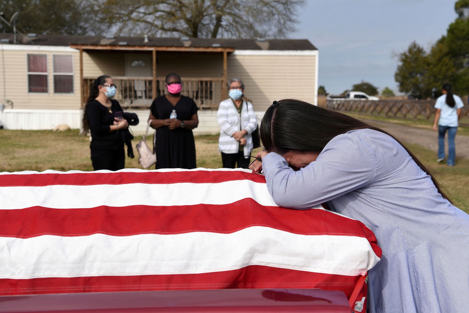 CDC: Annual US Death Rate Spiked by Nearly 16% in 2020 as COVID-19 Became Third Leading Cause CDC: Annual US Death Rate Spiked by Nearly 16% in 2020 as COVID-19 Became Third Leading Cause - Sputnik International, 1920, 31.03.2021