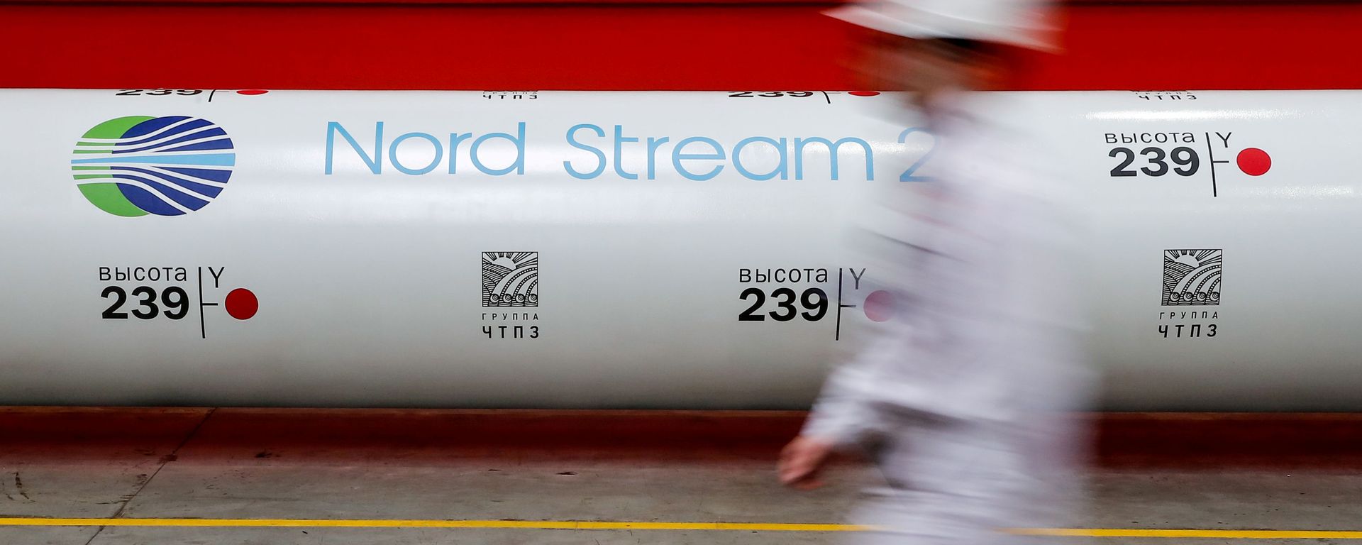 The logo of the Nord Stream 2 gas pipeline project is seen on a pipe at the Chelyabinsk pipe rolling plant in Chelyabinsk, Russia, February 26, 2020. The logo of the Nord Stream 2 gas pipeline project is seen on a pipe at the Chelyabinsk pipe rolling plant in Chelyabinsk, Russia, February 26, 2020. - Sputnik International, 1920, 22.02.2021