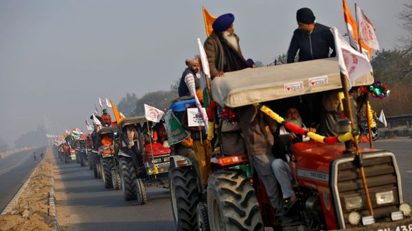 Farmers take part in a tractor rally to protest against farm laws on the occasion of India's Republic Day in Delhi, India, January 26, 2021 - Sputnik International
