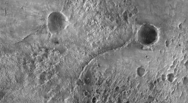 First High-Resolution Photos of Martian Surface Taken by Perseverance Rover - Sputnik International