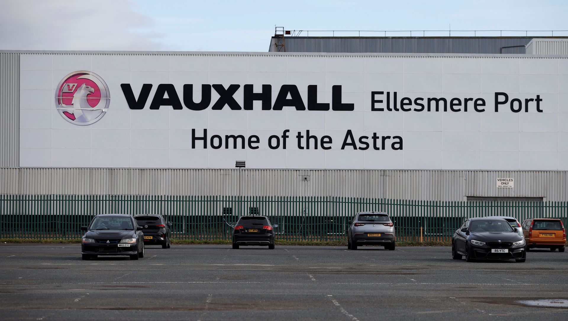 The Vauxhall Astra factory in Ellesmere Port, near Liverpool The Vauxhall Astra factory in Ellesmere Port, near Liverpool - Sputnik International, 1920, 25.02.2021