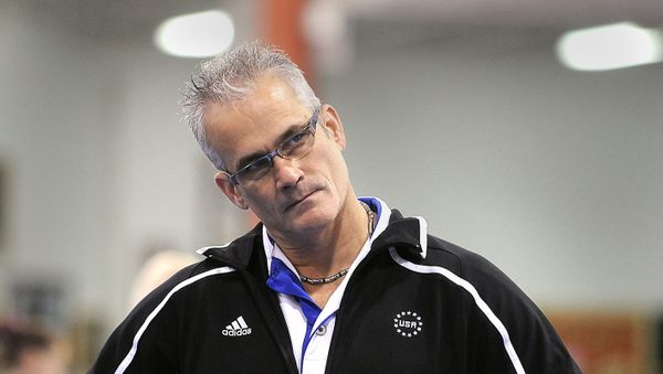 Gymnastics coach John Geddert watches his students during a practice in Lansing - Sputnik International