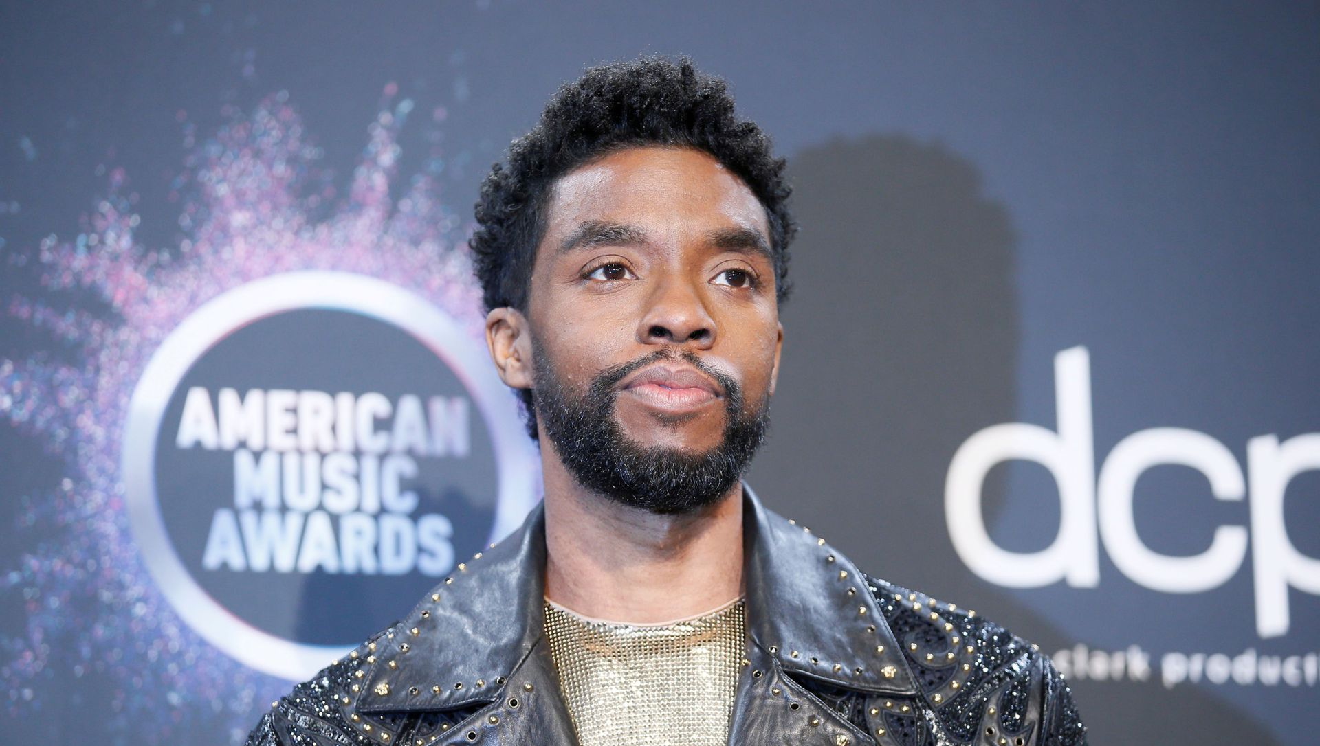 2019 American Music Awards – Photo Room– Los Angeles, California, U.S., November 24, 2019 – Chadwick Boseman poses backstage. 2019 American Music Awards – Photo Room– Los Angeles, California, U.S., November 24, 2019 – Chadwick Boseman poses backstage. - Sputnik International, 1920, 01.03.2021