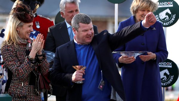 Gordon Elliott - Sputnik International