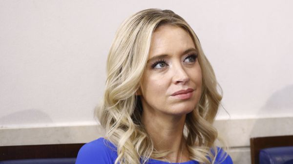 White House press secretary Kayleigh McEnany attends a coronavirus task force briefing with President Donald Trump at the White House, Saturday, April 18, 2020, in Washington.  - Sputnik International