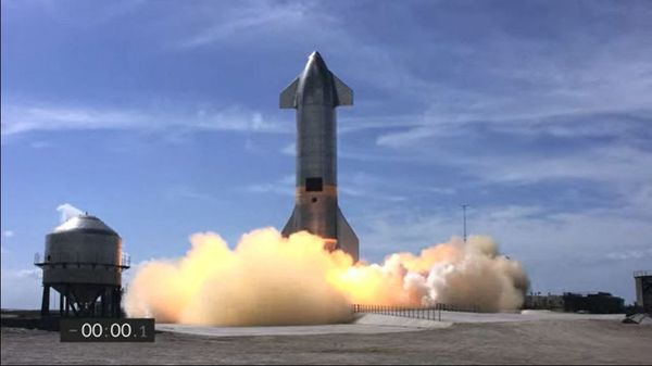 This screengrab made from SpaceX's live webcast shows the Starship SN10 prototype during a test flight after engines were ignited just before the test was aborted at SpaceX's South Texas test facility near Boca Chica Village in Brownsville, Texas, March 3, 2021. - Sputnik International