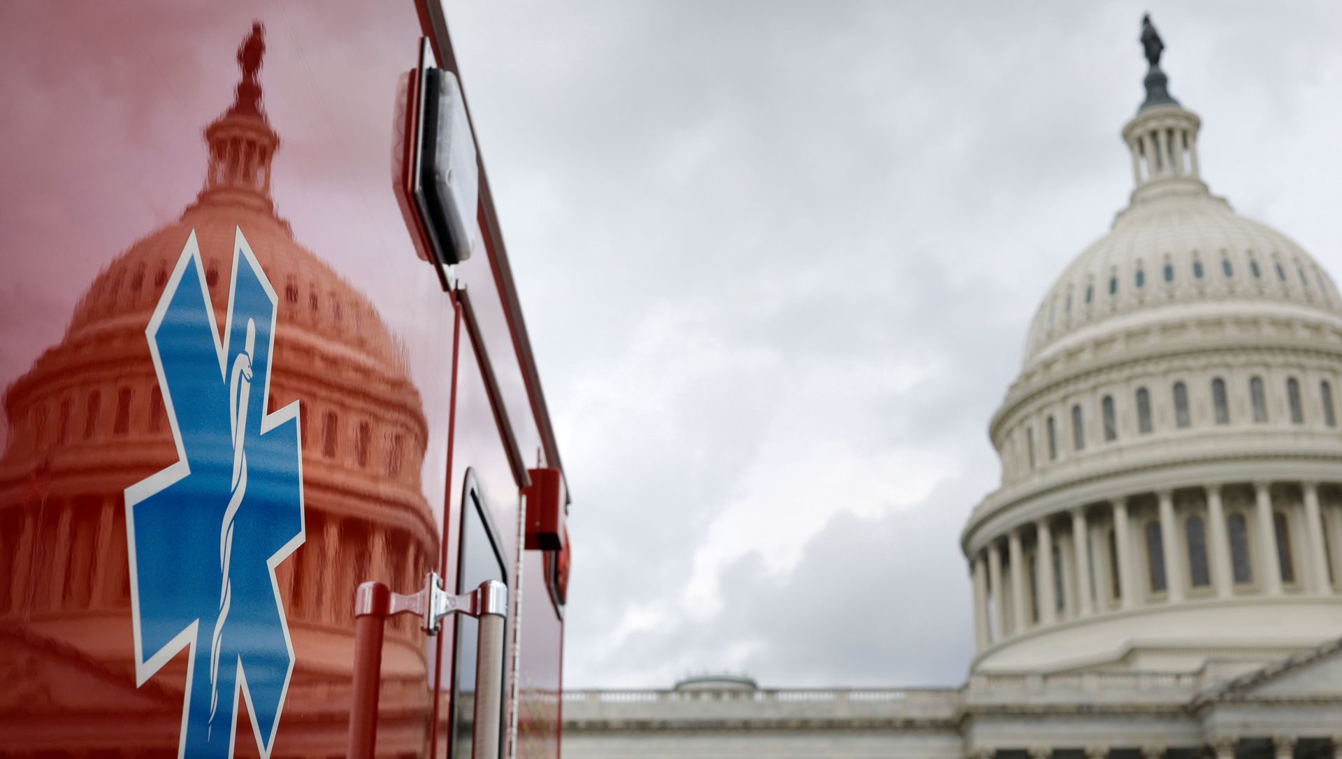 The U.S. Capitol Building is reflected against an ambulance along the East Front on Capitol Hill in Washington, U.S., July 16, 2020 The U.S. Capitol Building is reflected against an ambulance along the East Front on Capitol Hill in Washington, U.S., July 16, 2020 - Sputnik International, 1920, 09.03.2021