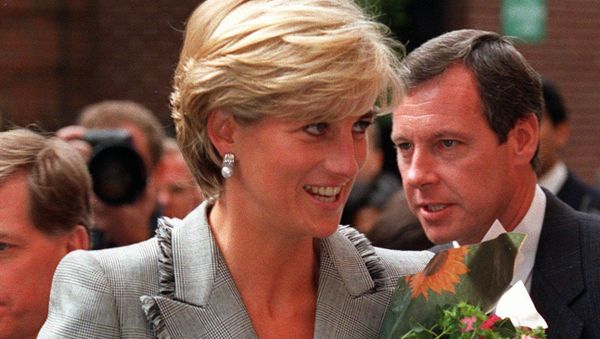 Britain's  Princess Diana arrives to tour the Pediatric Intensive Care Unit at St. Mary's Hospital in Paddington, London, Tuesday   April 22,1997 - Sputnik International
