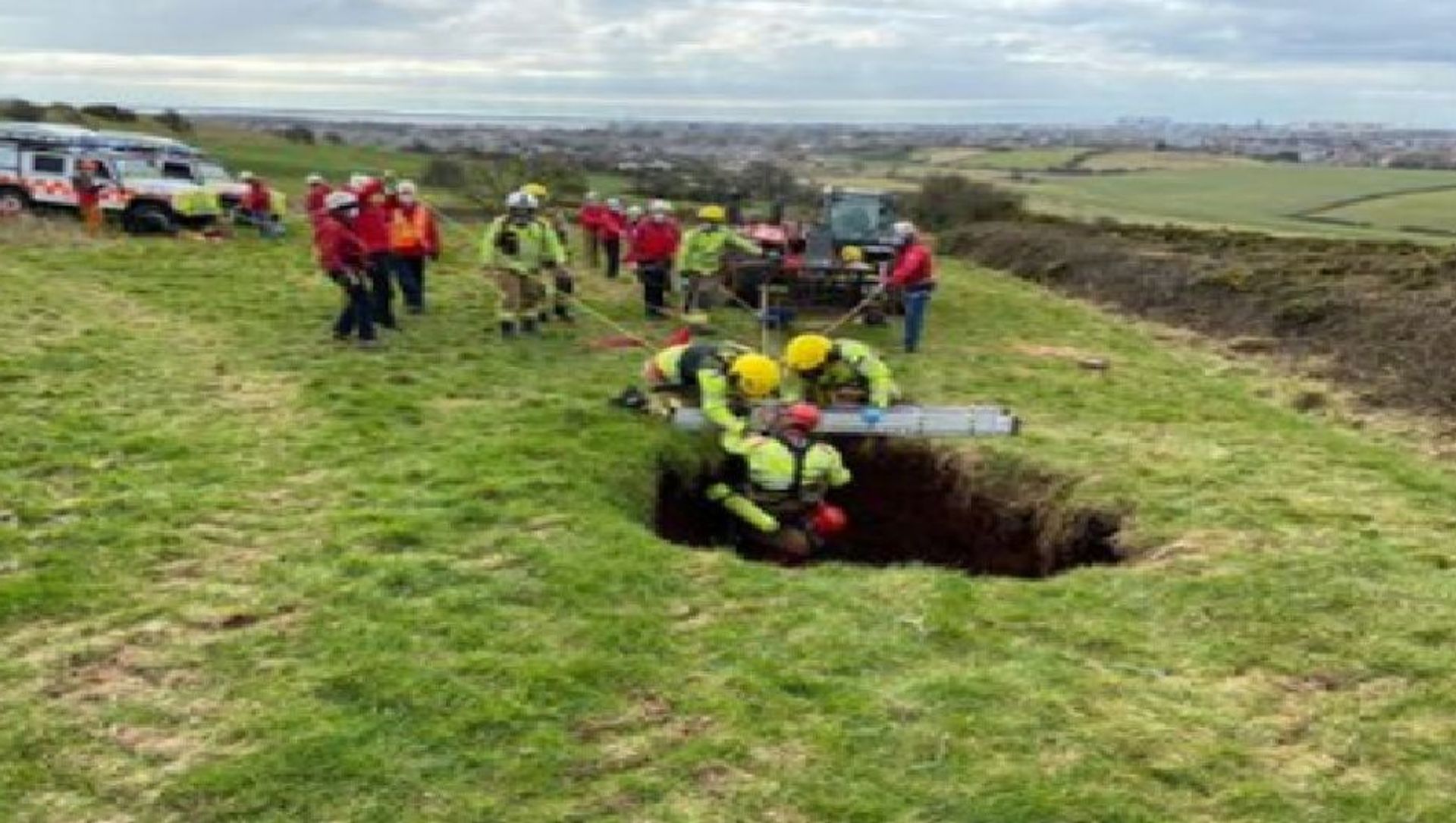 Farmer sinkhole Farmer sinkhole - Sputnik International, 1920, 06.03.2021