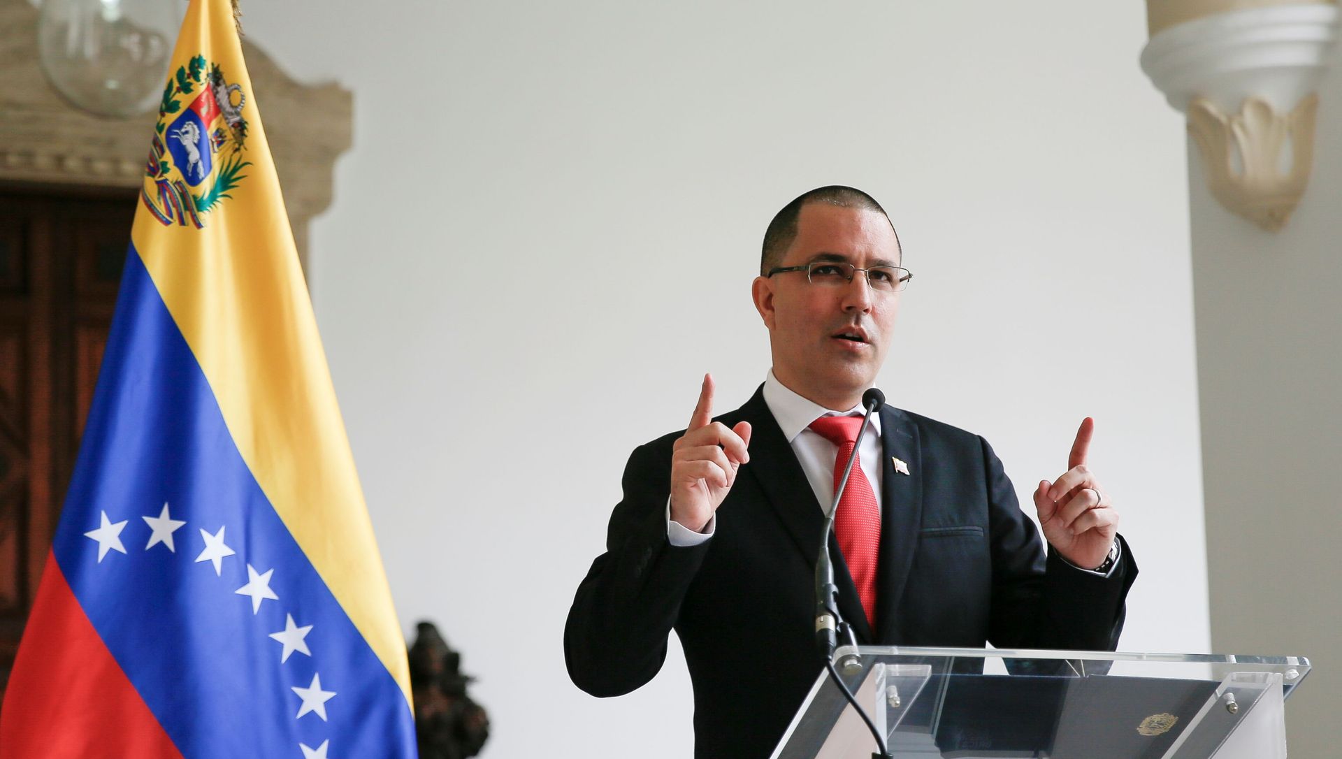 Venezuela's Foreign Minister Jorge Arreaza gestures as he speaks to the media at the Foreign Ministry headquarters in Caracas, Venezuela February 24, 2021. Venezuela's Foreign Minister Jorge Arreaza gestures as he speaks to the media at the Foreign Ministry headquarters in Caracas, Venezuela February 24, 2021. - Sputnik International, 1920, 06.03.2021