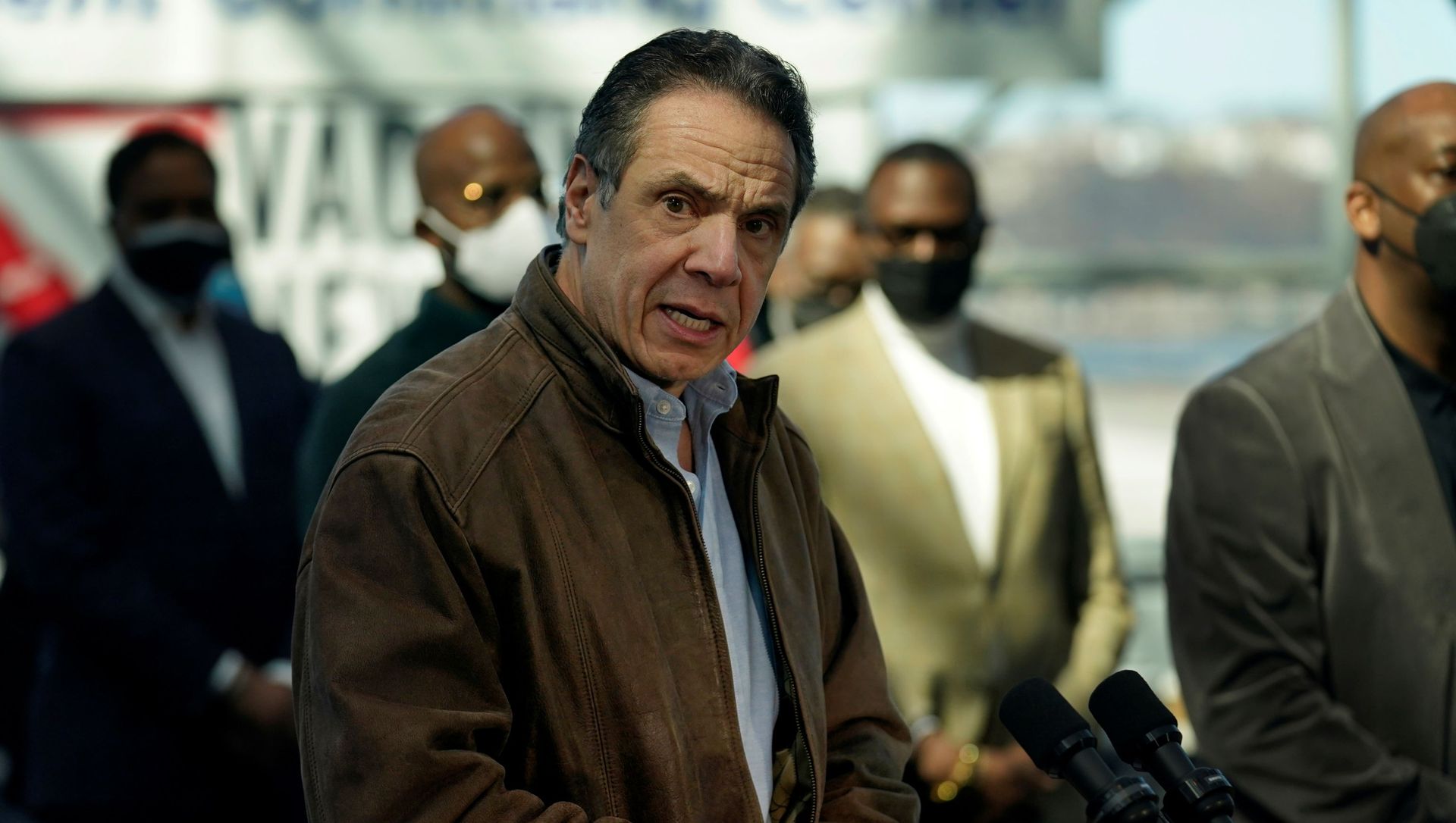 New York Governor Andrew Cuomo tours vaccination site at Javits Center in New York City New York Governor Andrew Cuomo tours vaccination site at Javits Center in New York City - Sputnik International, 1920, 11.03.2021