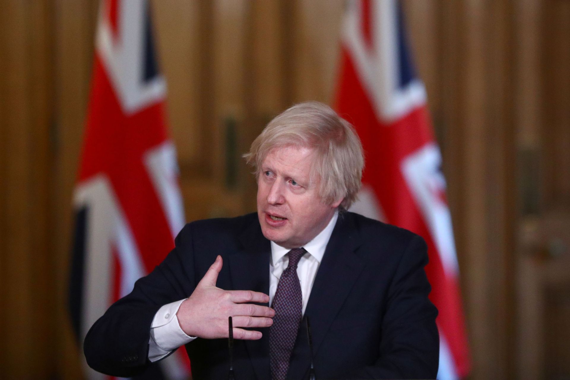 Boris Johnson Backs AstraZeneca COVID-19 Vaccine After Countries Halt Jab Over Blood Clotting Scare - Sputnik International, 1920, 12.03.2021