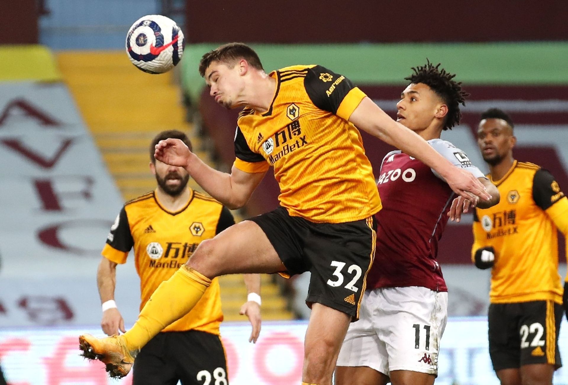 Wolverhampton Wanderers' Leander Dendoncker heads the ball during a Premier League match - Sputnik International, 1920, 07.09.2021