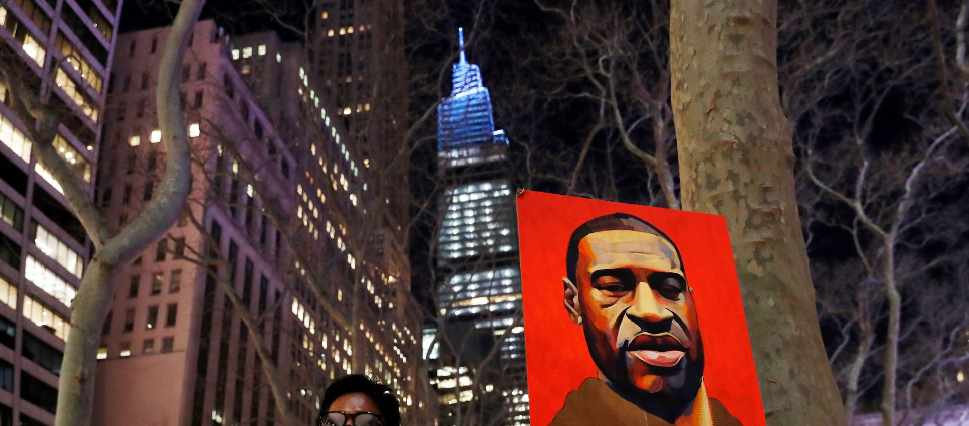 A demonstrator holds up an image of George Floyd during a rally on the first day of the trial of former Minneapolis police officer Derek Chauvin, on murder charges in the death of Floyd, in New York City, New York, U.S., March 8, 2021. A demonstrator holds up an image of George Floyd during a rally on the first day of the trial of former Minneapolis police officer Derek Chauvin, on murder charges in the death of Floyd, in New York City, New York, U.S., March 8, 2021. - Sputnik International, 1920, 19.03.2021