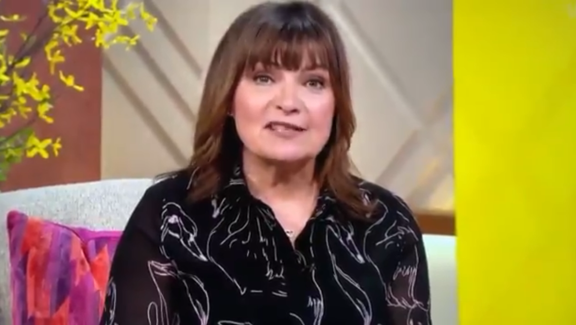 Screenshot from the video of morning TV show host Lorraine Kelly commenting on the Prince Harry and Meghan Markle interview Screenshot from the video of morning TV show host Lorraine Kelly commenting on the Prince Harry and Meghan Markle interview - Sputnik International, 1920, 09.03.2021