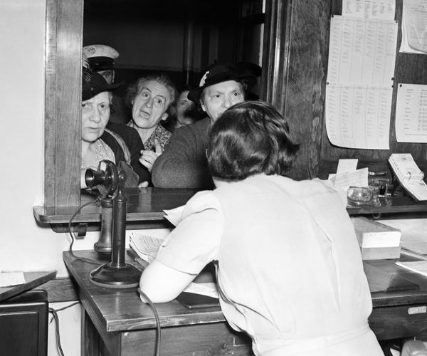 Dawn of the Telephone Age: A Retrospective Look at Early Modern Communications Dawn of the Telephone Age: A Retrospective Look at Early Modern Communications - Sputnik International