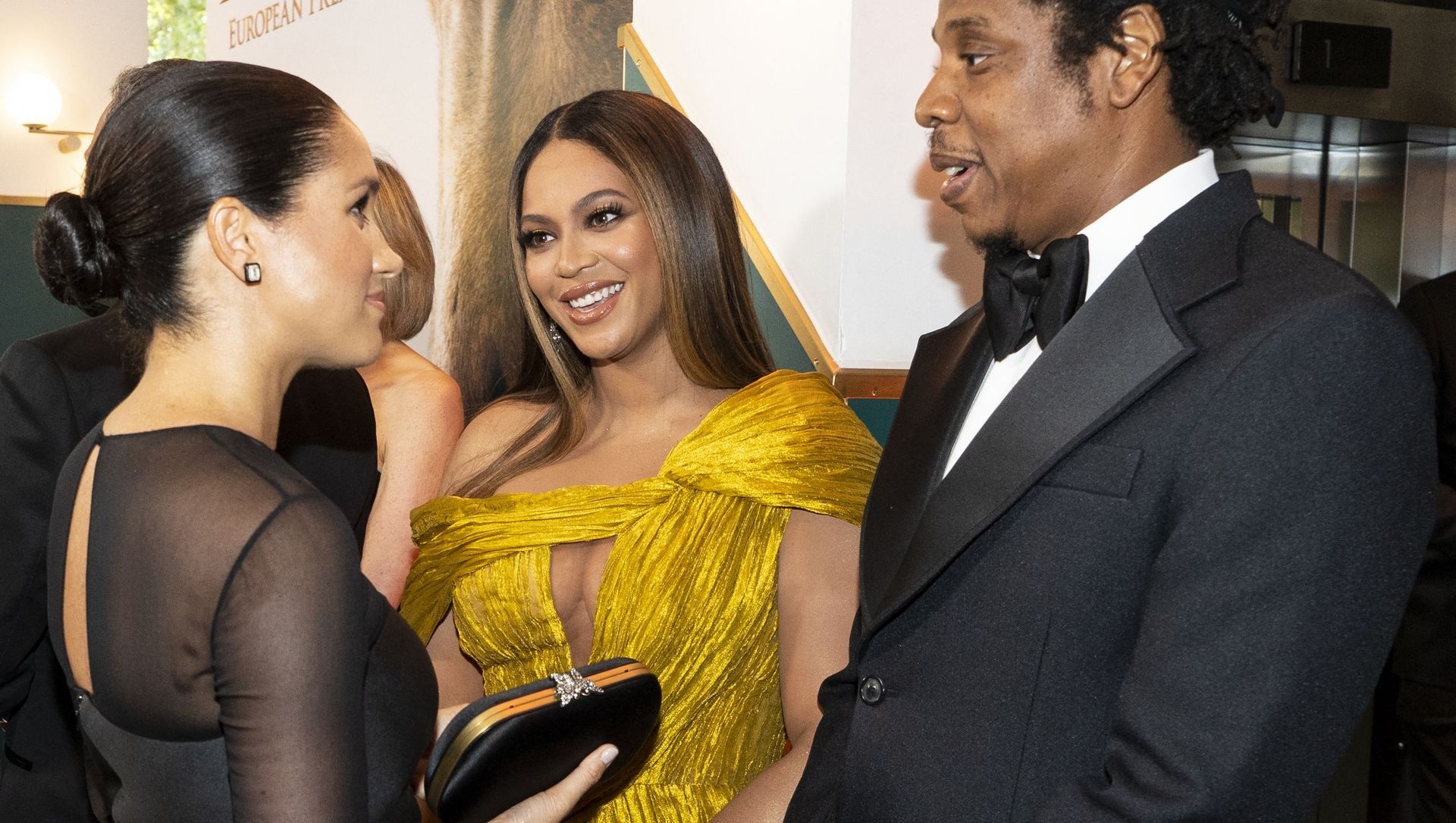 Britain's Meghan, Duchess of Sussex (L) meets cast and crew, including US singer-songwriter Beyoncé (C) and her husband, US rapper Jay-Z (R) as she attends the European premiere of the film The Lion King in London on July 14, 2019. Britain's Meghan, Duchess of Sussex (L) meets cast and crew, including US singer-songwriter Beyoncé (C) and her husband, US rapper Jay-Z (R) as she attends the European premiere of the film The Lion King in London on July 14, 2019. - Sputnik International, 1920, 10.03.2021