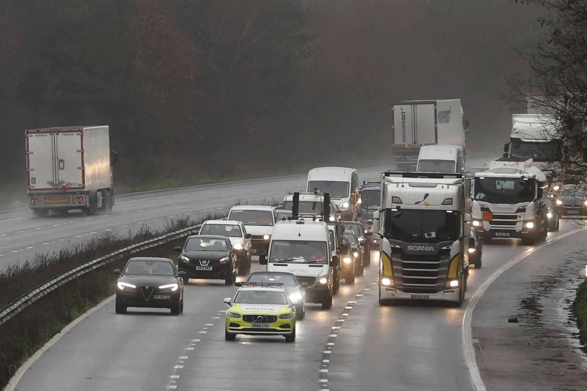 UK Car Output Hit Record Low in February Over COVID-19 UK Car Output Hit Record Low in February Over COVID-19 - Sputnik International, 1920, 26.03.2021