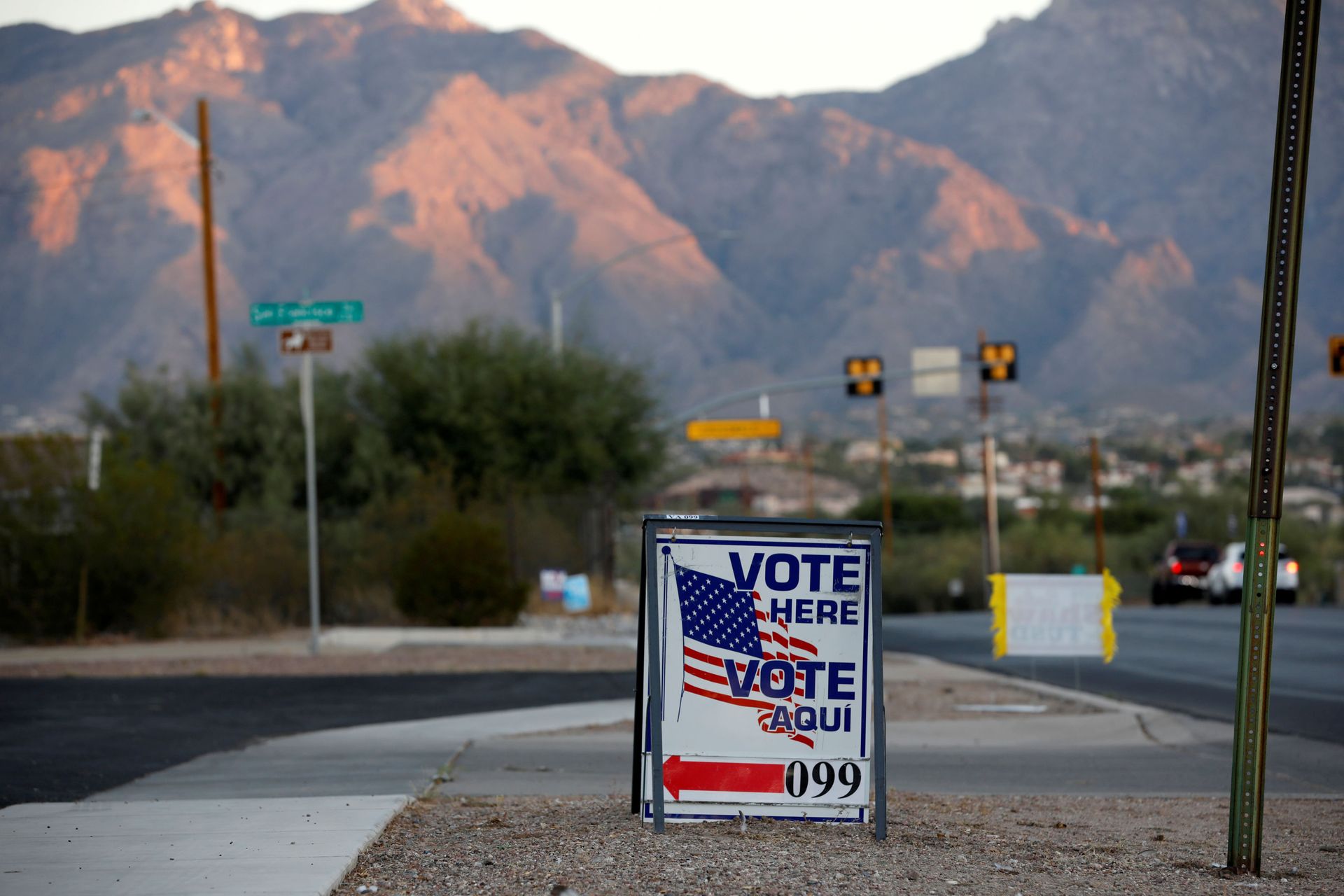Controversy Over US 2020 Vote Persists: Arizona Dems Trying to Upend GOP's Audit of Maricopa Ballots - Sputnik International, 1920, 23.04.2021