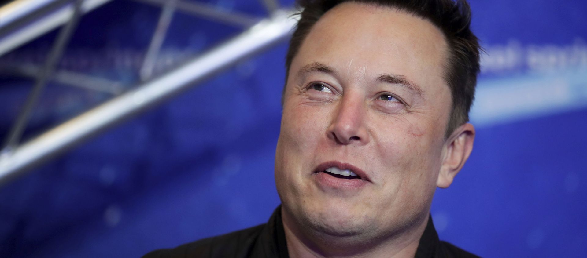 SpaceX owner and Tesla chief executive Elon Musk arrives on the red carpet for the Axel Springer media award, in Berlin, Germany, Tuesday, 1 December 2020. SpaceX owner and Tesla chief executive Elon Musk arrives on the red carpet for the Axel Springer media award, in Berlin, Germany, Tuesday, 1 December 2020. - Sputnik International, 1920, 31.03.2021