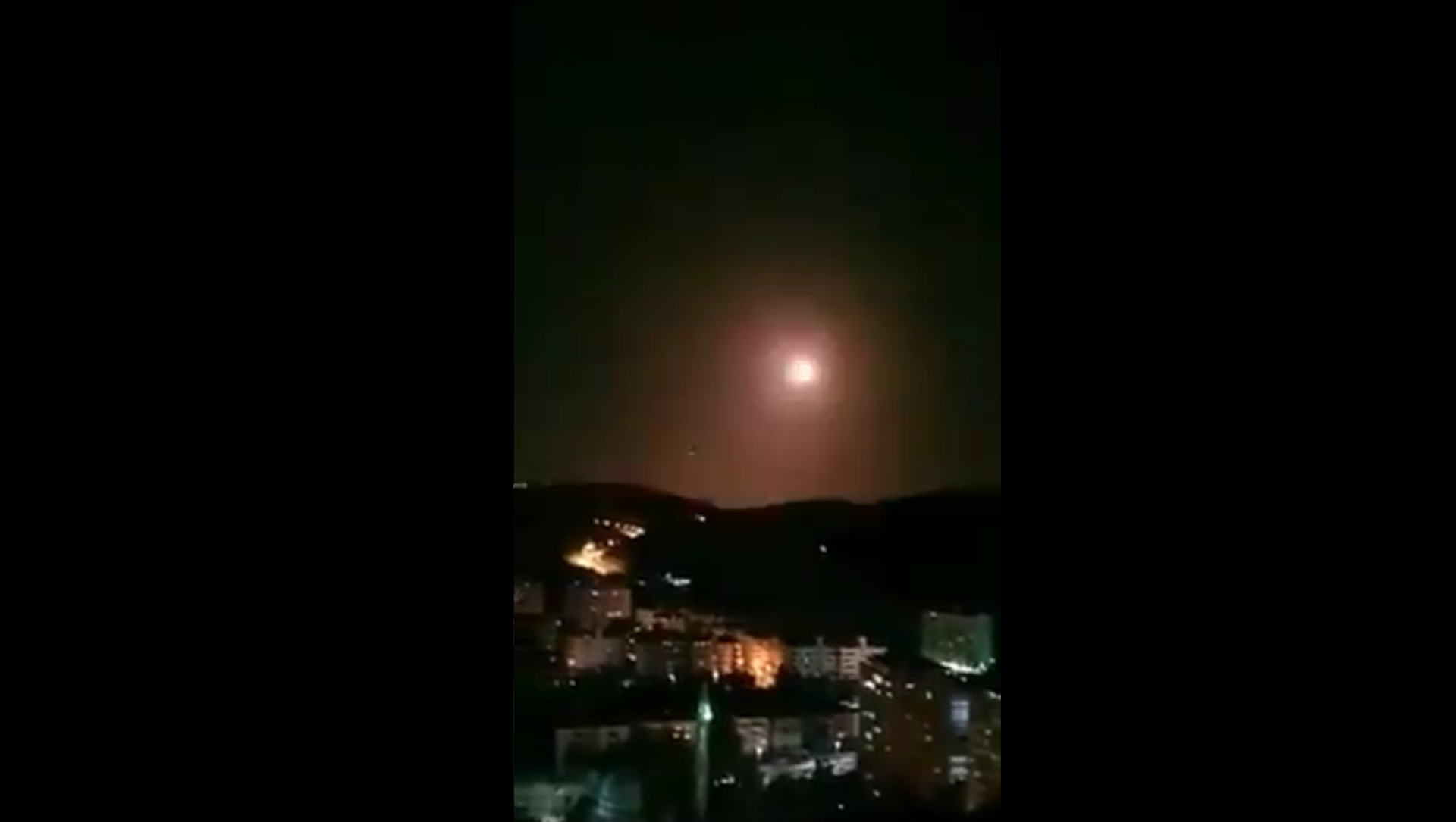 Video of Syrian air defenses engaging Israeli missiles south of Damascus this evening Video of Syrian air defenses engaging Israeli missiles south of Damascus this evening - Sputnik International, 1920, 16.03.2021