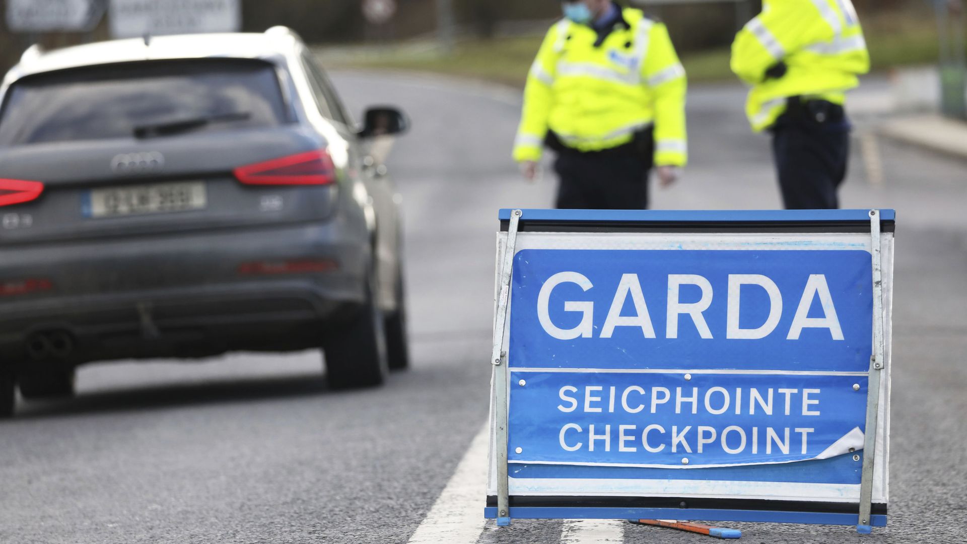Garda Siochana (Irish Police), patrol a checkpoint close to the Irish border in Ravensdale, Ireland, Monday, Feb. 8, 2021. Garda Siochana (Irish Police), patrol a checkpoint close to the Irish border in Ravensdale, Ireland, Monday, Feb. 8, 2021. - Sputnik International, 1920, 17.03.2021