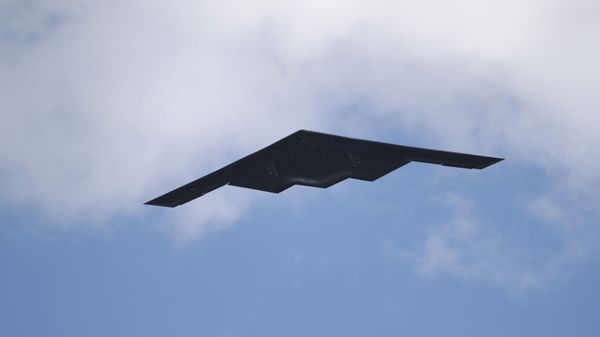 A B-2 Spirit stealth bomber, assigned to the 509th/131st Bomb Wings out of Whiteman Air Force Base, performs a flyover of Barnes-Jewish Hospital to honor healthcare professionals and essential employees fighting against the coronavirus Friday, May 8, 2020, in St. Louis.  - Sputnik International
