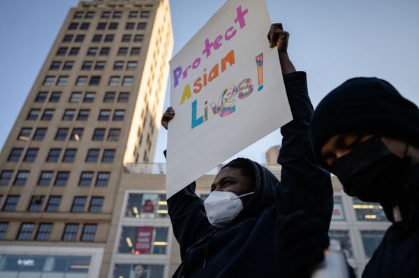 Members and supporters of the Asian-American community gather during a 'peace vigil' for victims of Asian attacks, at Union Square in New York City on 19 March 2021.  - Sputnik International