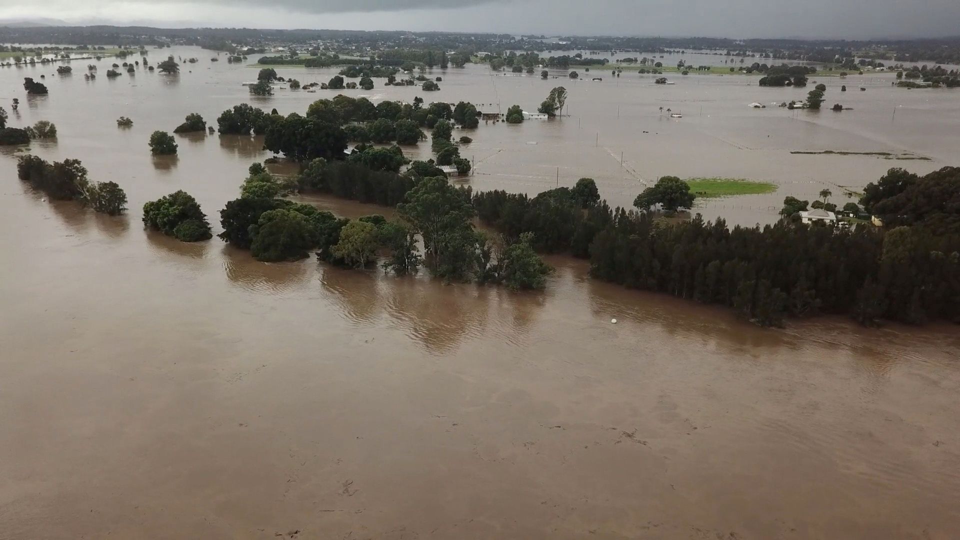 A general view shows flooding following heavy rainfall in Tinonee, New South Wales, Australia March 20, 2021, in this still image taken from drone video obtained from social media. A general view shows flooding following heavy rainfall in Tinonee, New South Wales, Australia March 20, 2021, in this still image taken from drone video obtained from social media. - Sputnik International, 1920, 02.03.2022