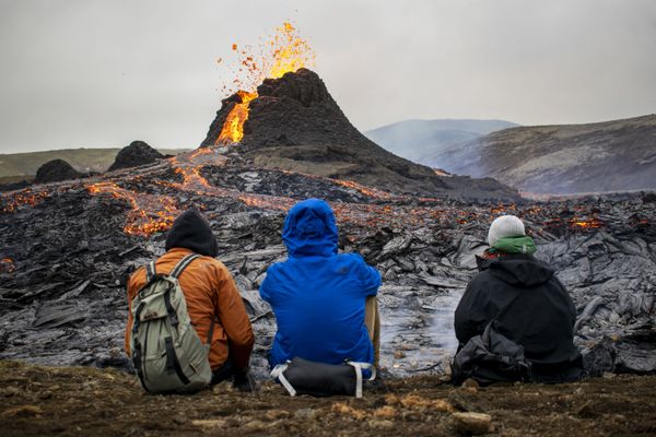Volcano Erupts in Iceland: Rivers of Lava Create Extraordinary Landscapes - Sputnik International